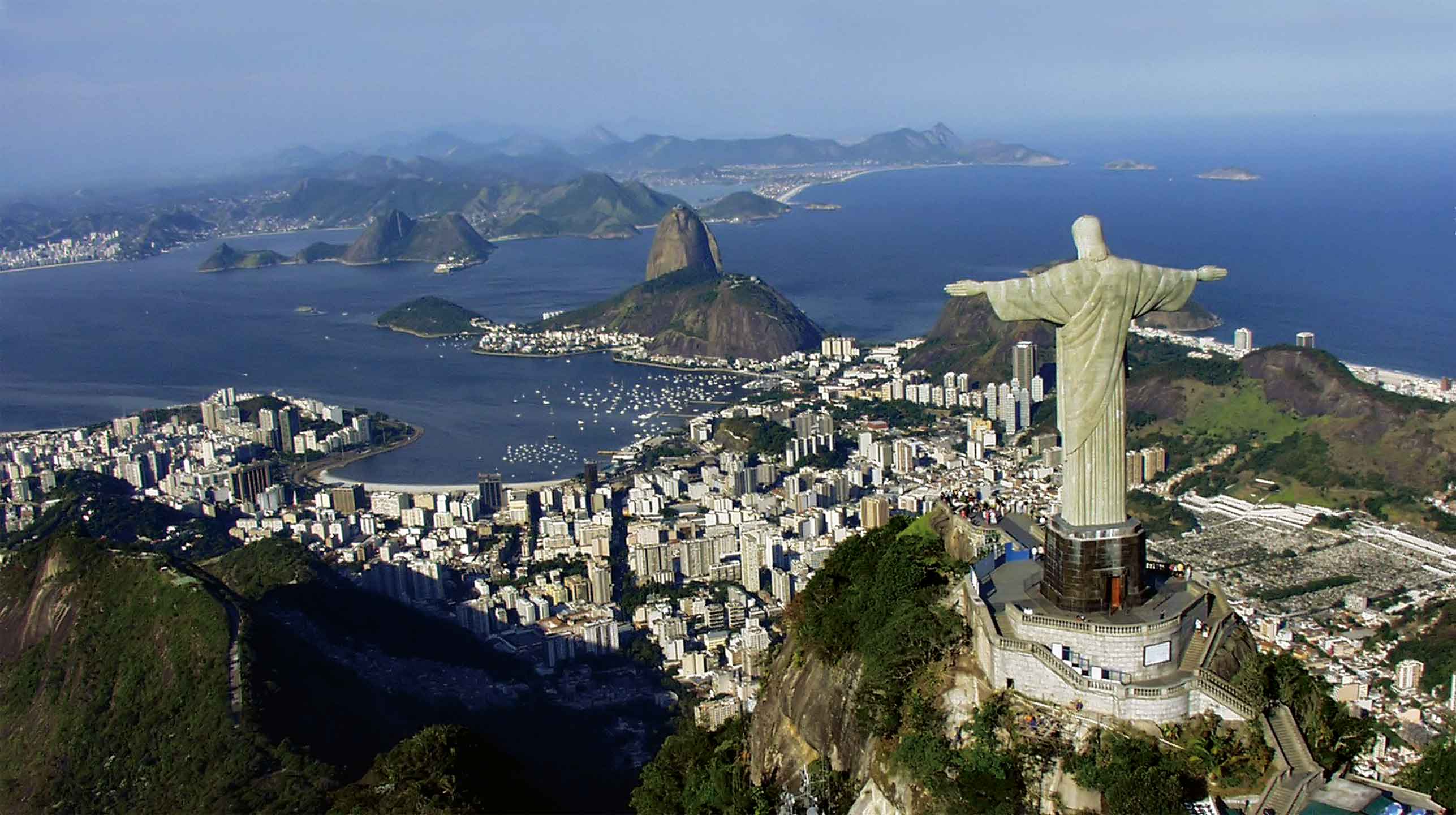 Рио де. Статуя Христа-Искупителя достопримечательности Рио-де-Жанейро. Бразилия Рио де Жанейро. Южная Америка Рио де Жанейро. Бразилия Рио дажанейро.
