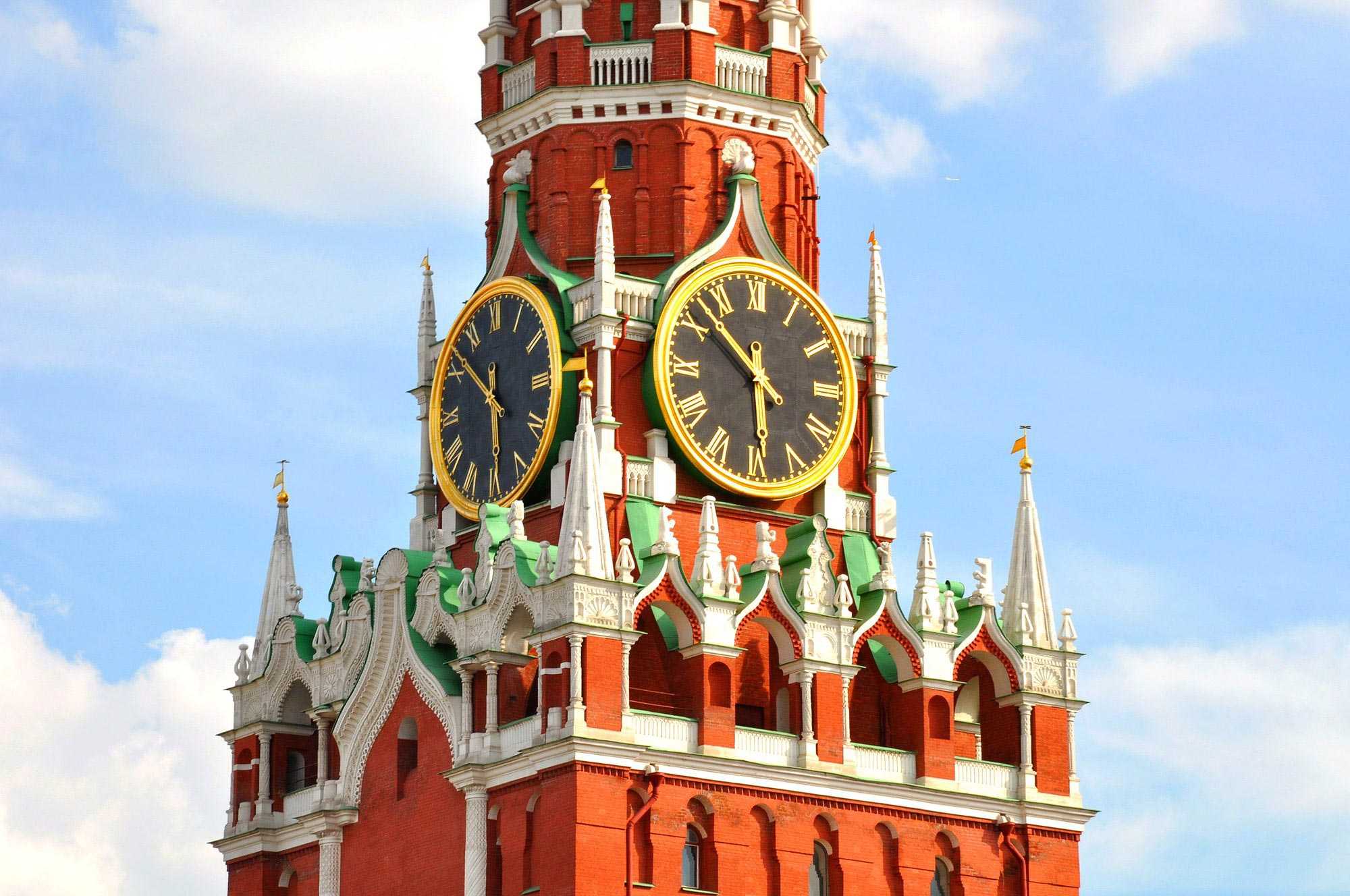 фото спасской башни московского