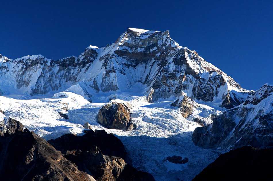 Самые высокие горы на земле уральские гималаи. Гималаи вершины восьмитысячники. Гора Гьячунг канг. Гималаи к2. Макалу Гималаи Непал.
